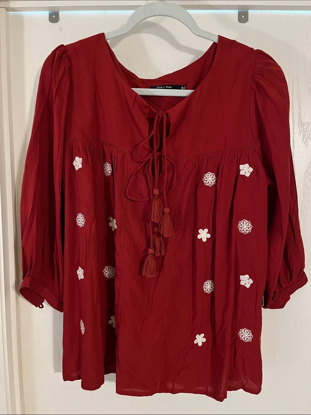 Doe & Rae Crimson Embroidered Tassel Peasant Top NWT Medium